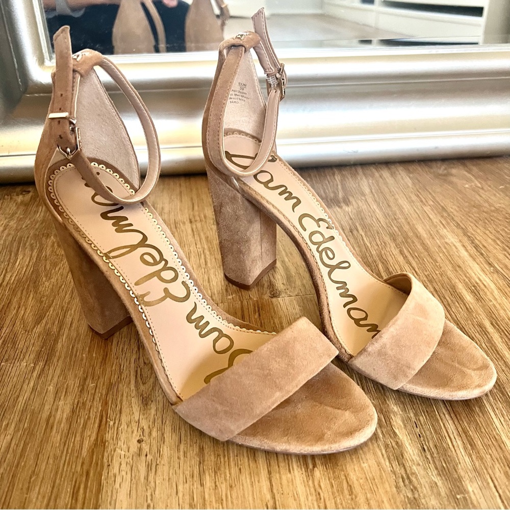 Suede sandals